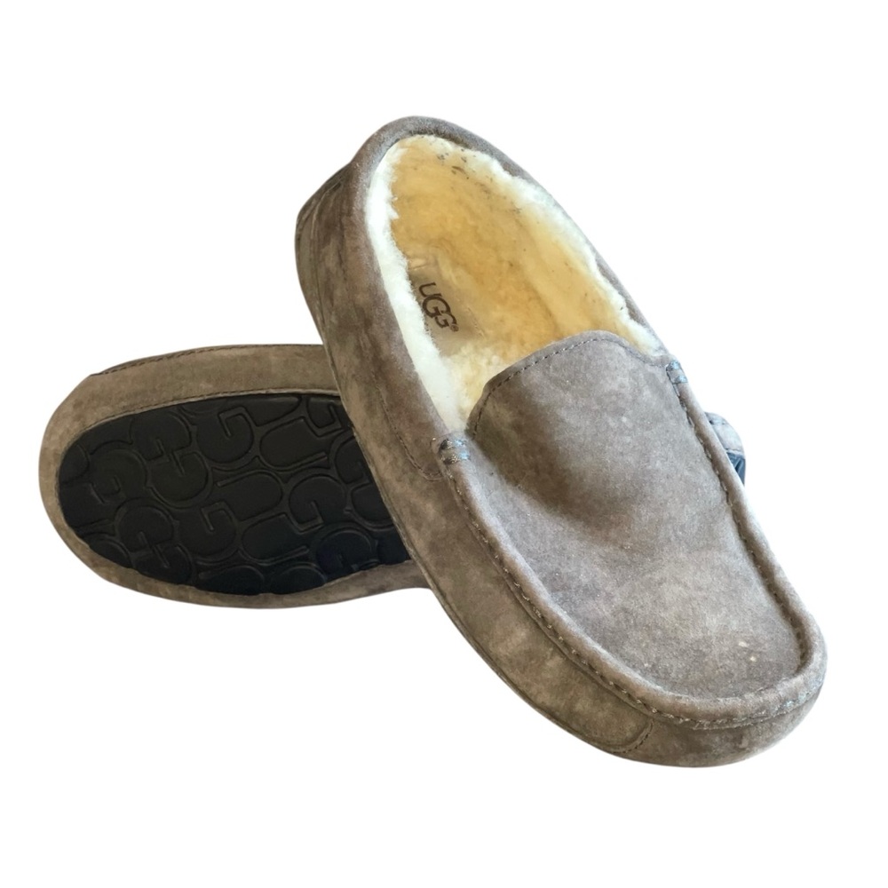 UGG Australia - Size 6 1/2 - Dark Tan Loafers - Slip-Ons - Suede Leather